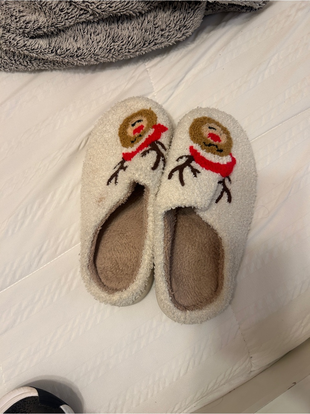 Reindeer Cream Slippers